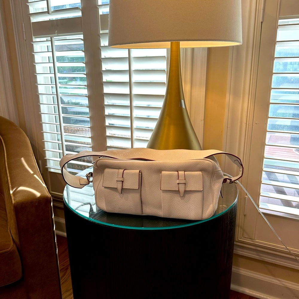 Burberry White Pebble Leather London Bag